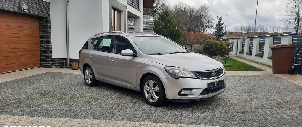 Kia Ceed cena 18700 przebieg: 236000, rok produkcji 2012 z Słupsk małe 326